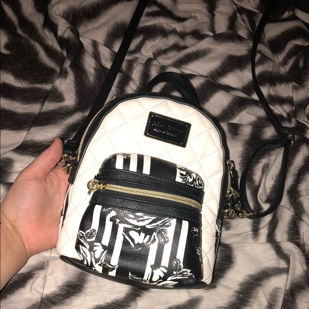Mini Betsey Johnson Backpack! 💓